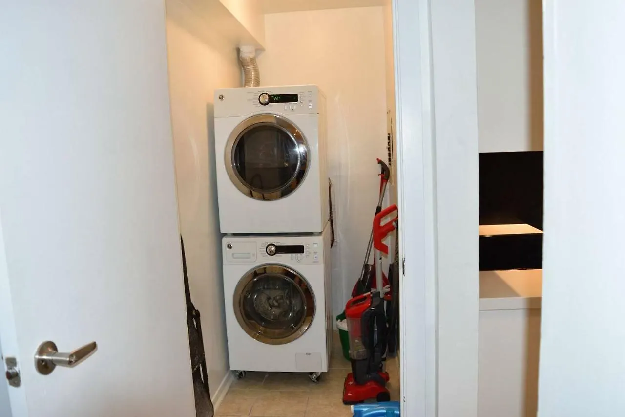 2690 Danforth Avenue Aparment A Lejlighed Toronto